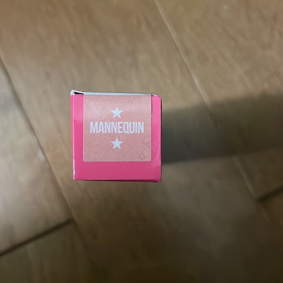 Mannequin - BNIB - Jeffree Star - Velour Liquid Lipstick - Picture 2 of 4